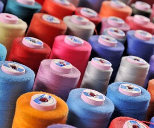 Oli speciali per macchine tessili